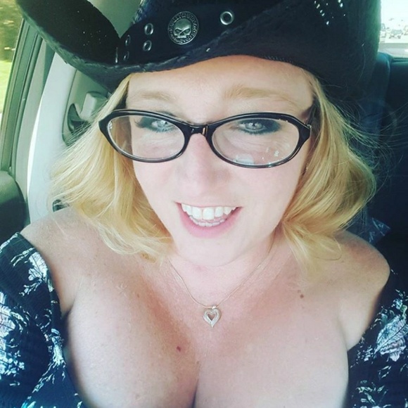 Meet your Posher, Honey - Picture 3 of 4